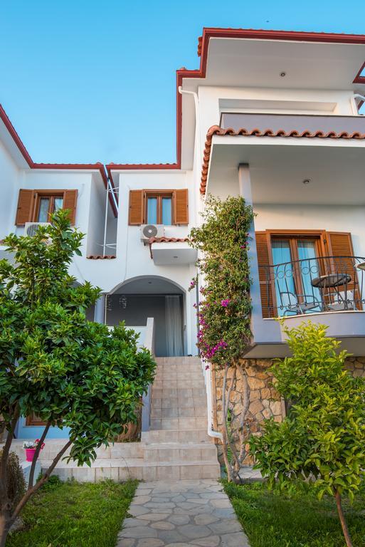 ניקיטי Bouganvillia Homes מראה חיצוני תמונה